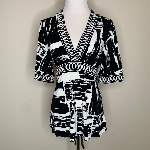 BCBGMAXAZRIA Black White Y2K stretchy Top Sz Large - Picture 1 of 7